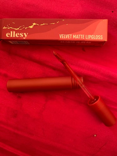 ELLESY ellesy VELVET matte LIPgloss