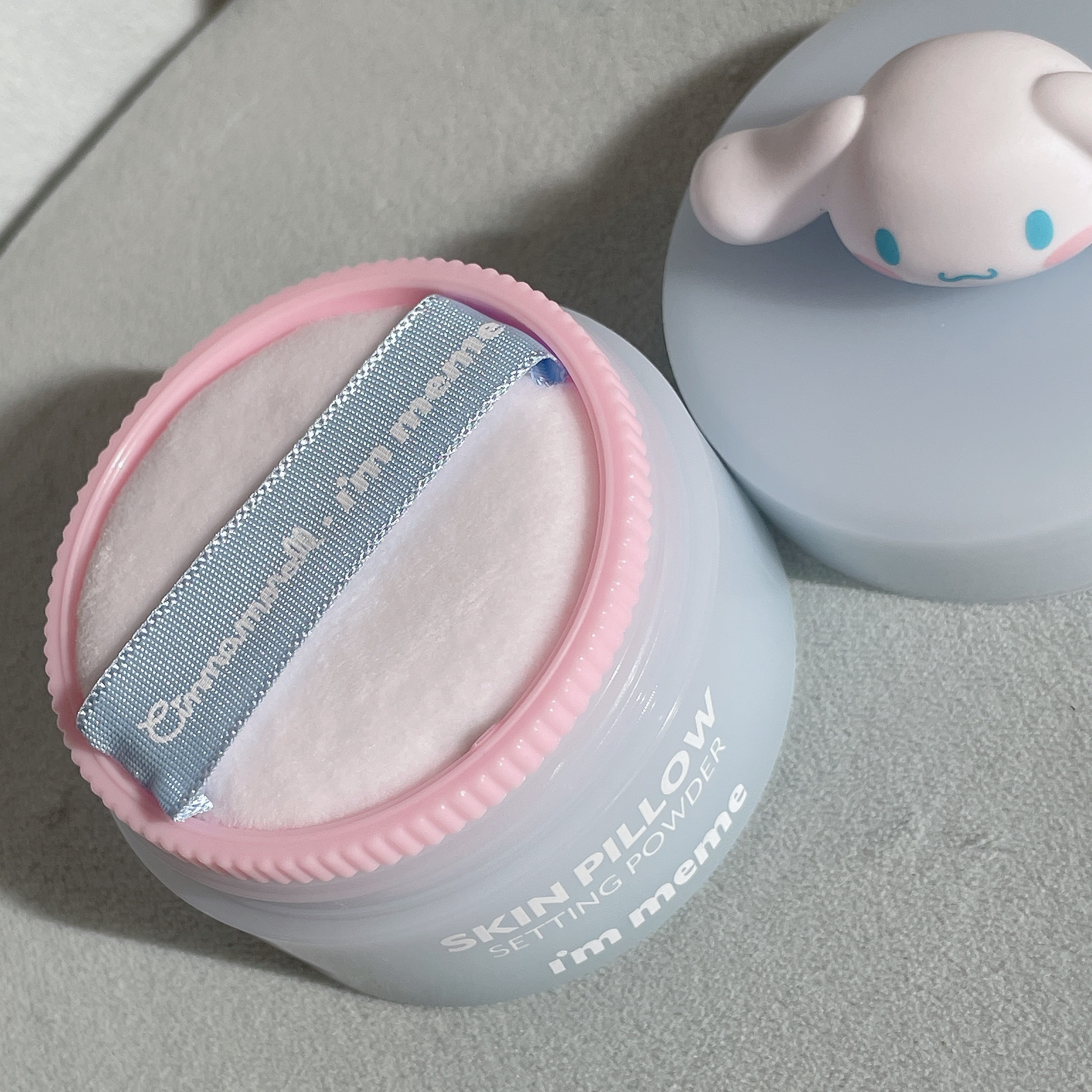 スキンピローセッティングパウダー/i’m meme/ルースパウダーを使ったクチコミ（2枚目）