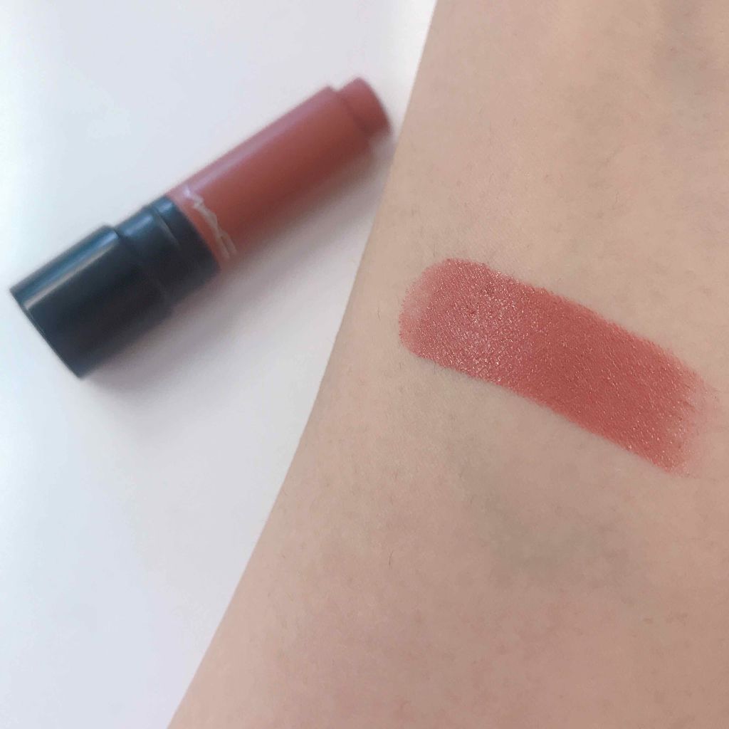 リップテンシティ リップスティック/M・A・C/口紅を使ったクチコミ（3枚目）