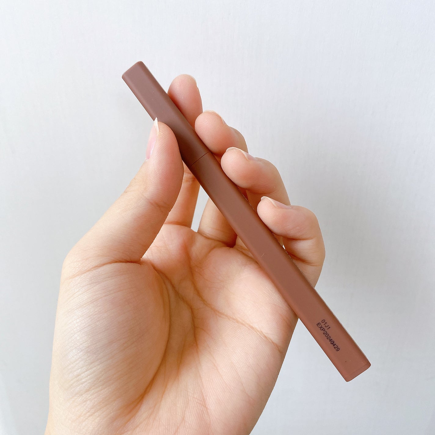 エクストリームジェルプレッソペンシルライナー/CLIO/ペンシルアイライナーを使ったクチコミ(4枚目)