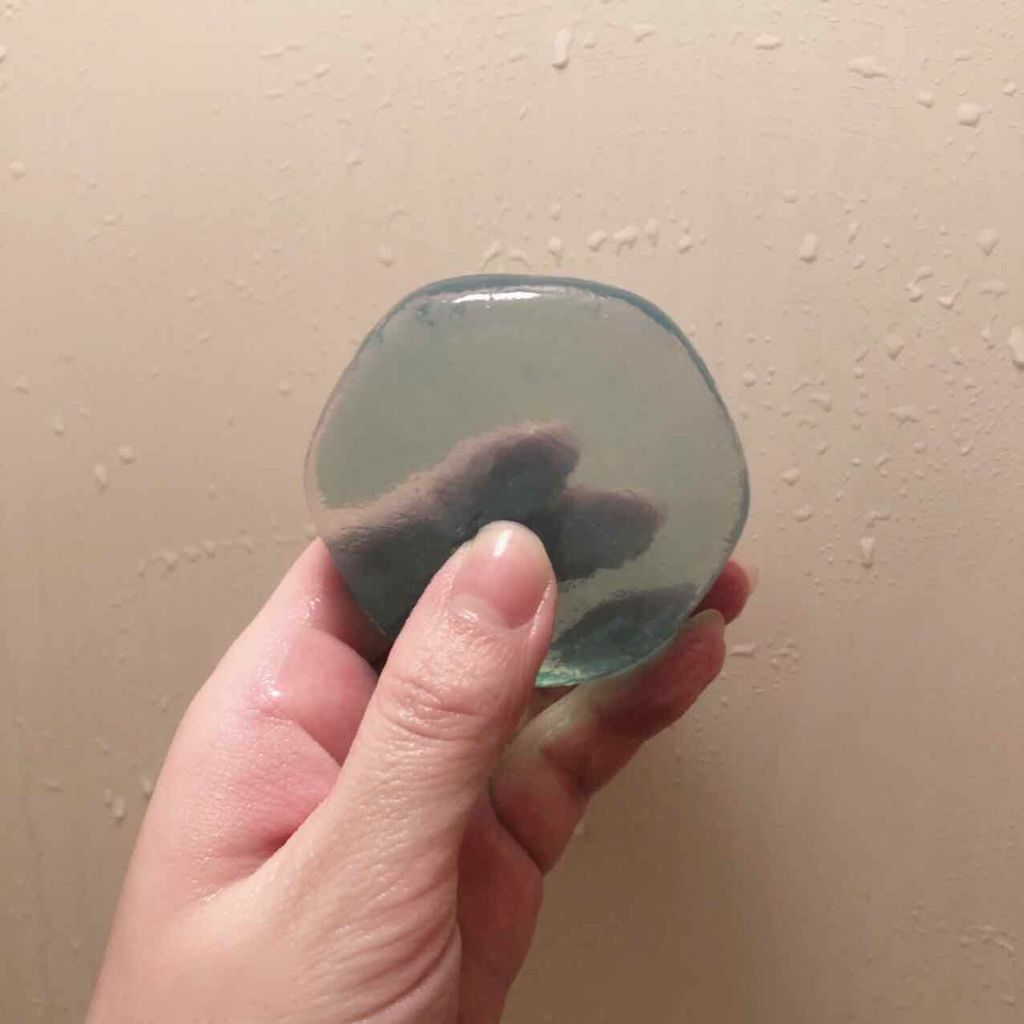 ホネケーキ(エメラルド)NA/SHISEIDO/洗顔石鹸を使ったクチコミ(2枚目)