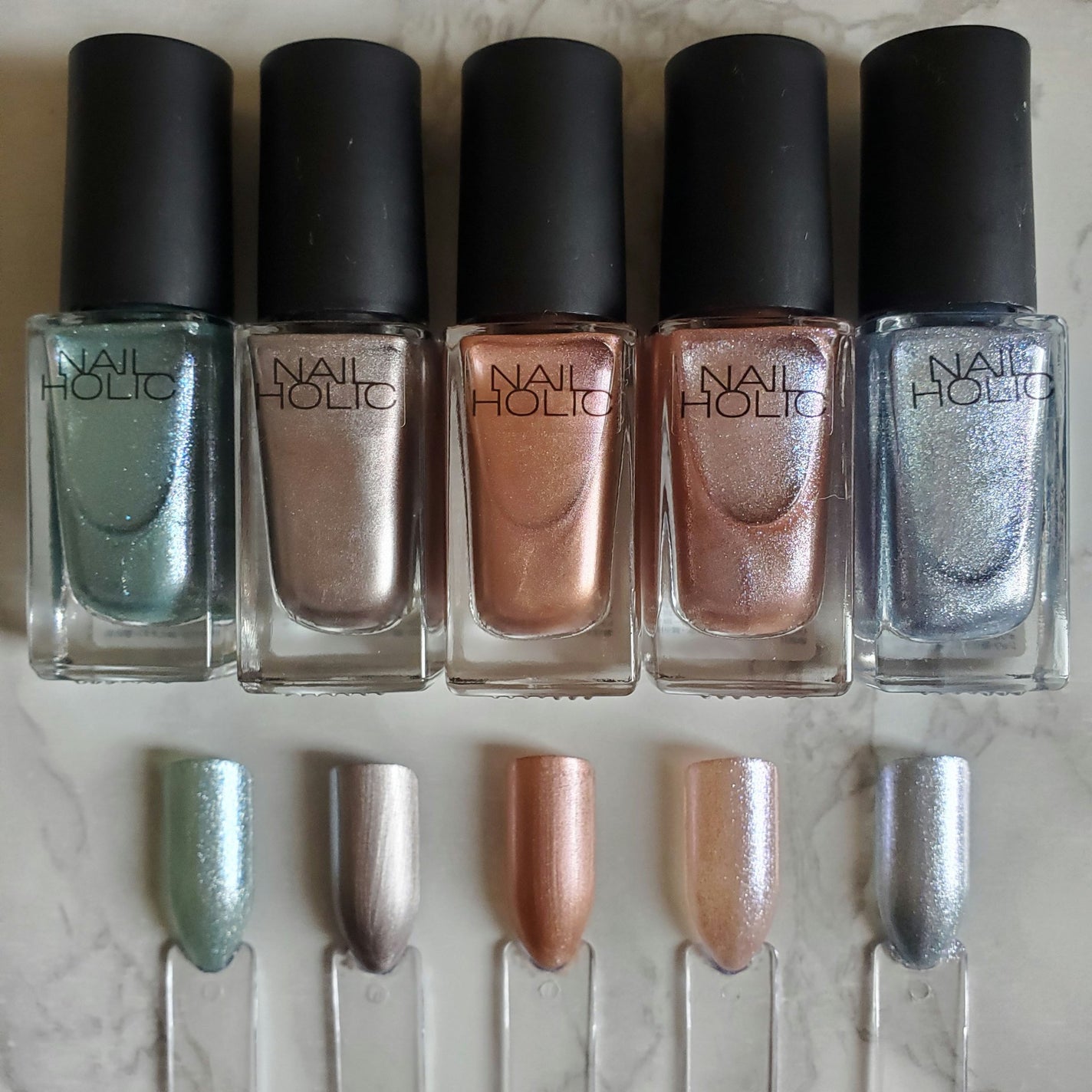 ネイルホリック Future Metal/ネイルホリック/マニキュアを使ったクチコミ(3枚目)