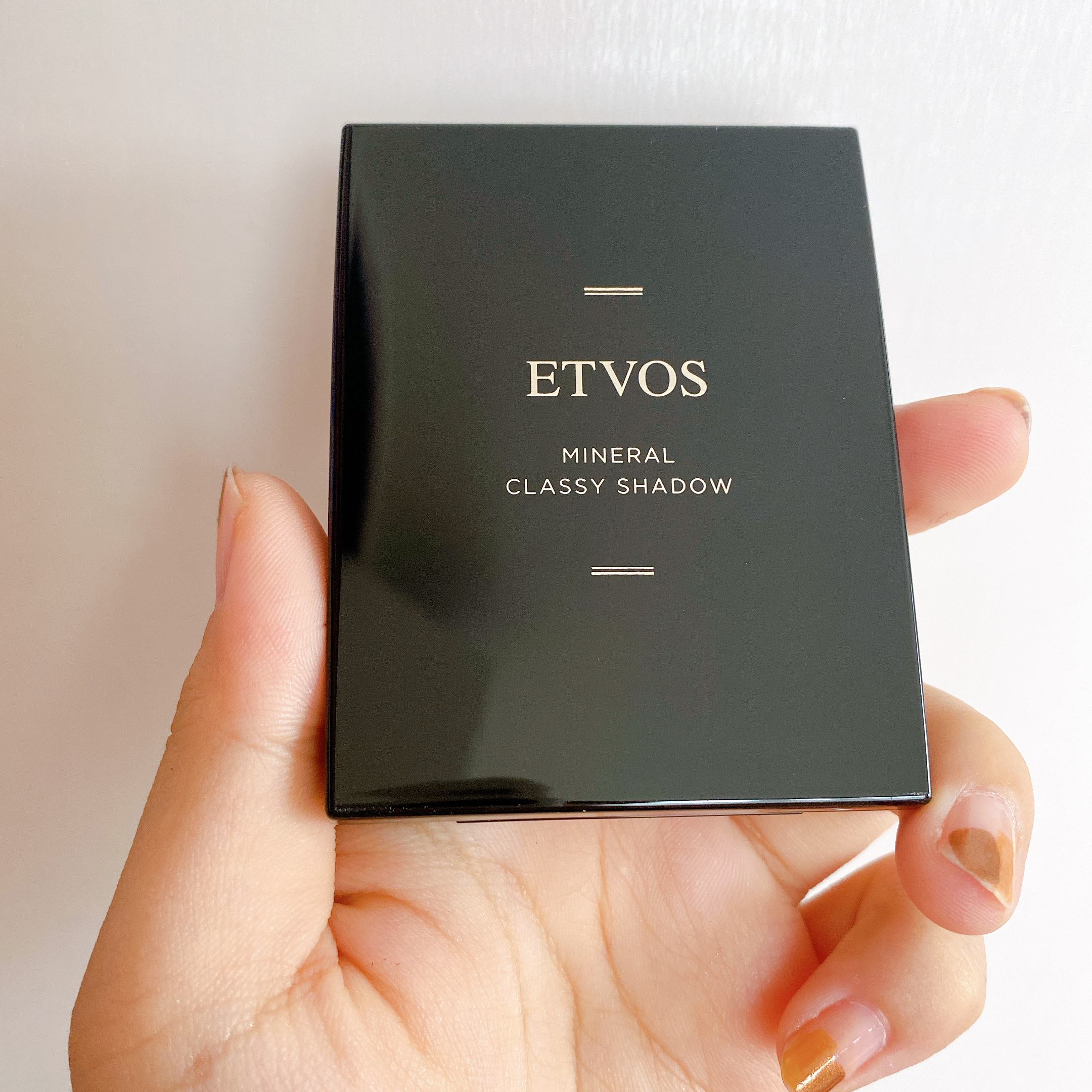 ミネラルクラッシィシャドー/エトヴォス/アイシャドウパレットを使ったクチコミ（2枚目）