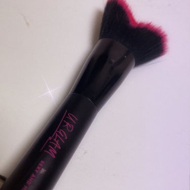 UR GLAM　V POWDER BRUSH（Vパウダーブラシ）/U R GLAM/メイクブラシを使ったクチコミ（1枚目）