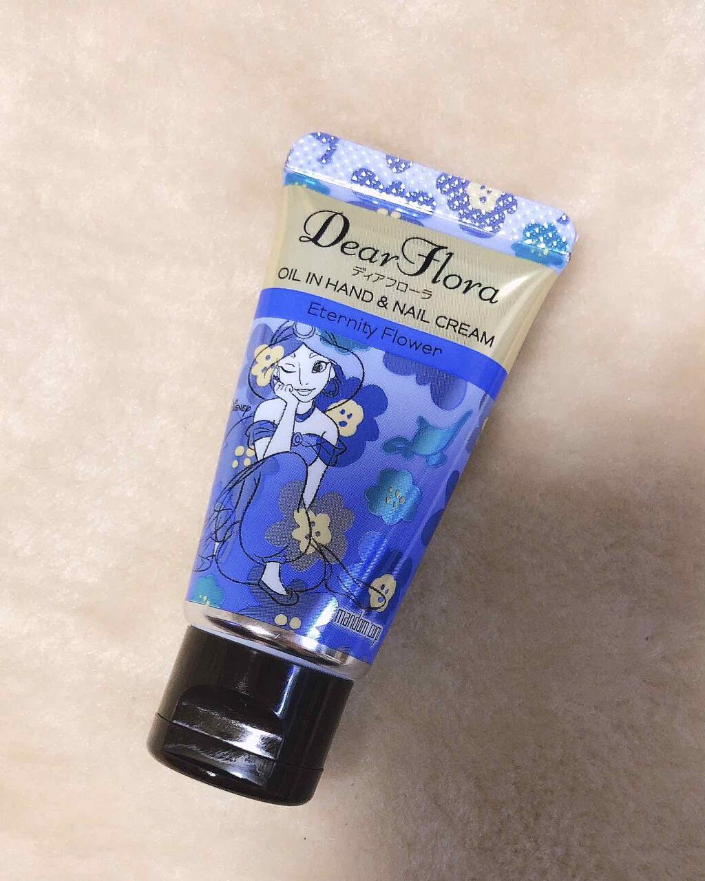 ディアフローラオイルインハンド＆ネイルクリーム  エタニティフラワー/マンダム/ハンドクリームを使ったクチコミ（1枚目）