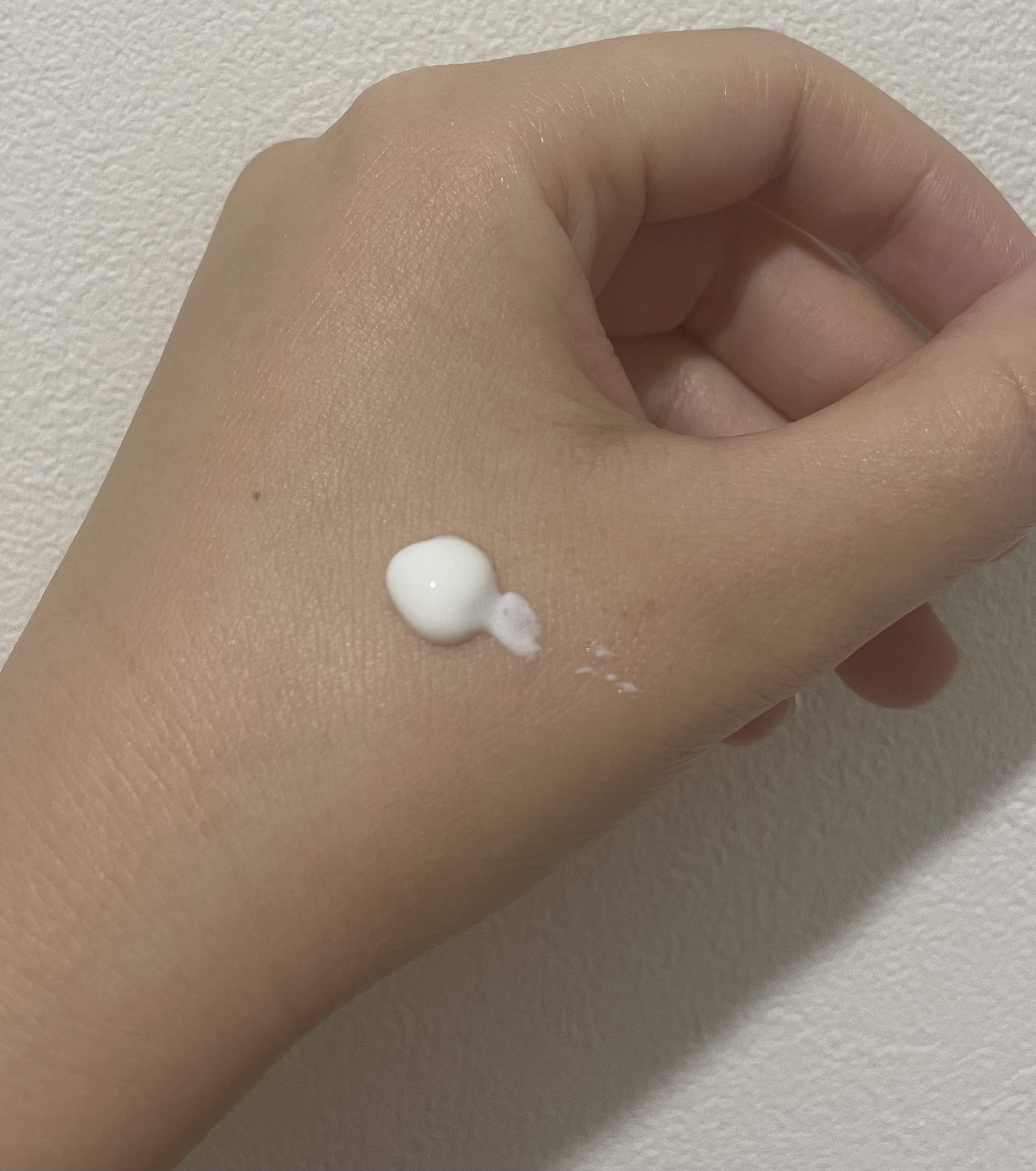 ヒアルーシカ ウォーターフィット サンセラム/SKIN1004/日焼け止めローションを使ったクチコミ（2枚目）