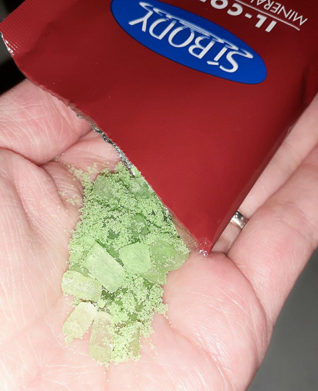 ミネラルバスパウダーオリジナル/イルコルポ/無機塩系入浴剤を使ったクチコミ(2枚目)