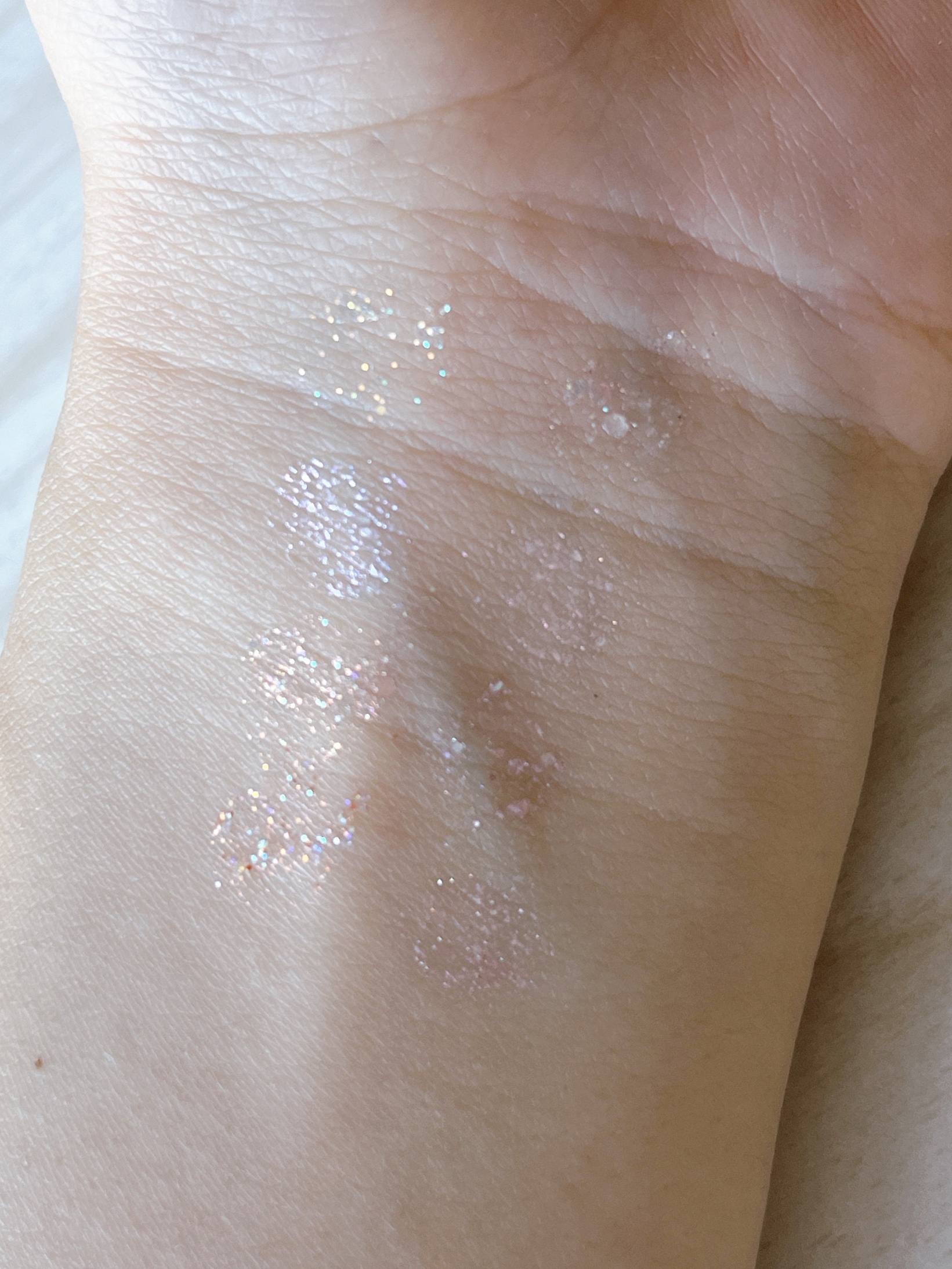 スターリットジュエルリキッドグリッター/dasique/グリッターを使ったクチコミ（3枚目）