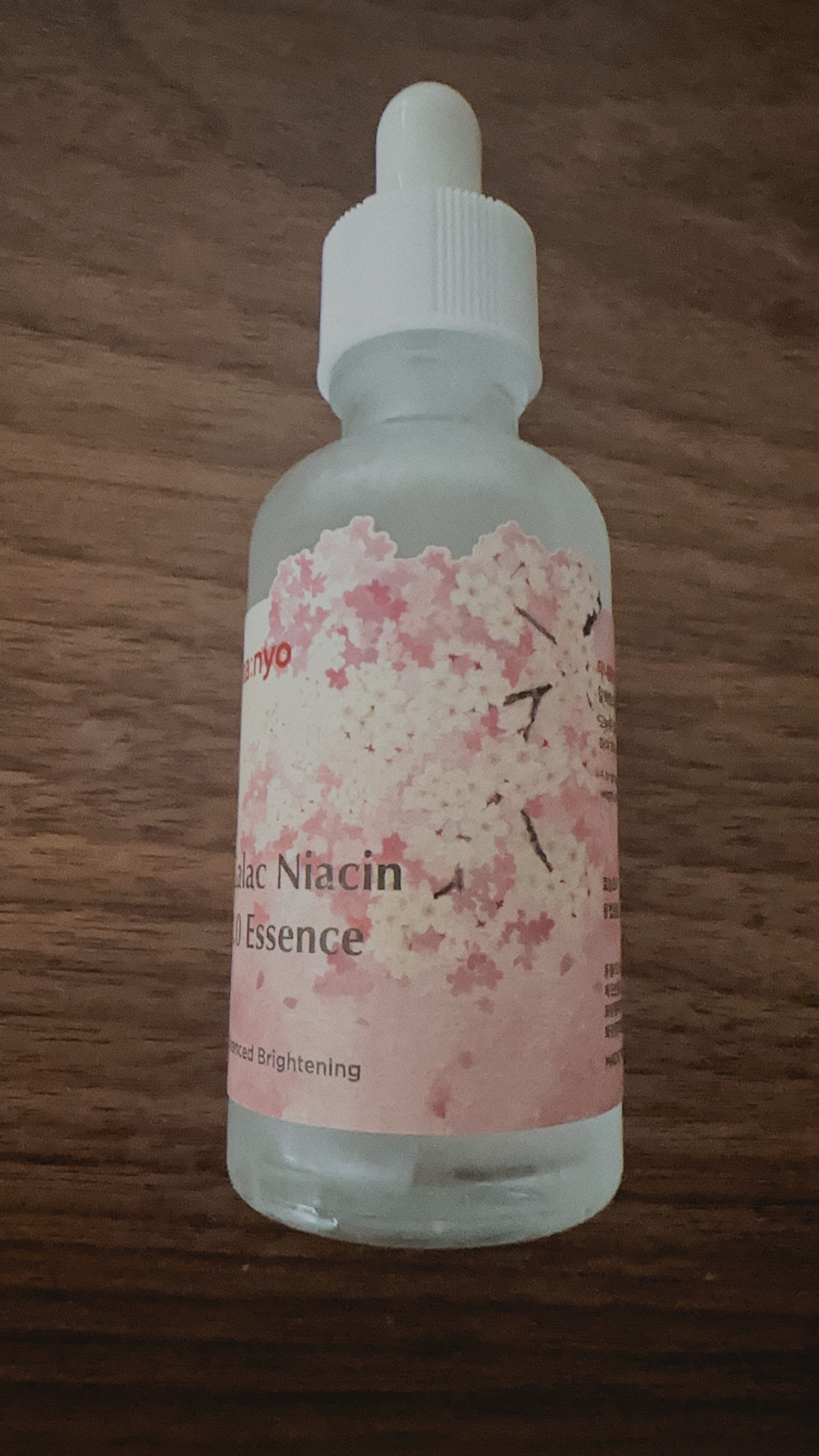 ガラクナイアシン2.0エッセンス 2024年さくらエディション限定パッケージ（50mL）/manyo/美容液を使ったクチコミ（1枚目）