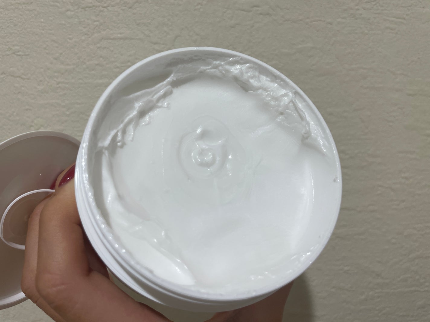 ダヴ クリームボディウォッシュ コンフォートモイスチャー/ダヴ/ボディソープを使ったクチコミ(2枚目)