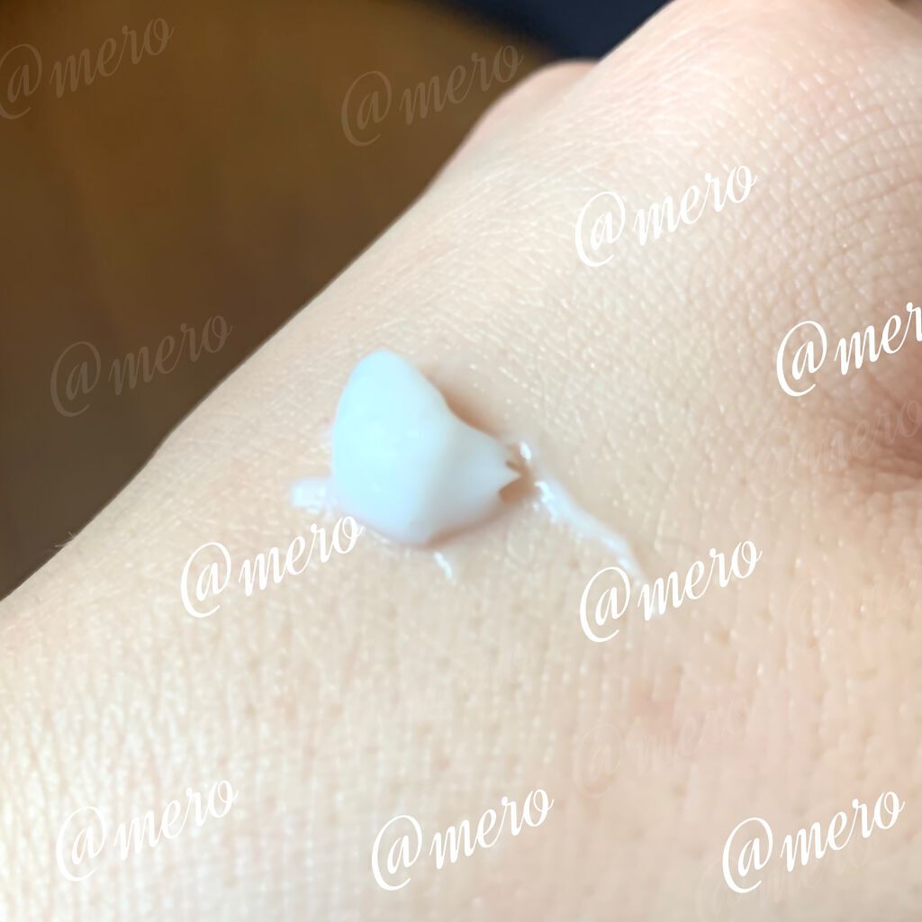 ジルスチュアート ハンドクリーム ホワイトフローラル/JILL STUART/ハンドクリームを使ったクチコミ（3枚目）