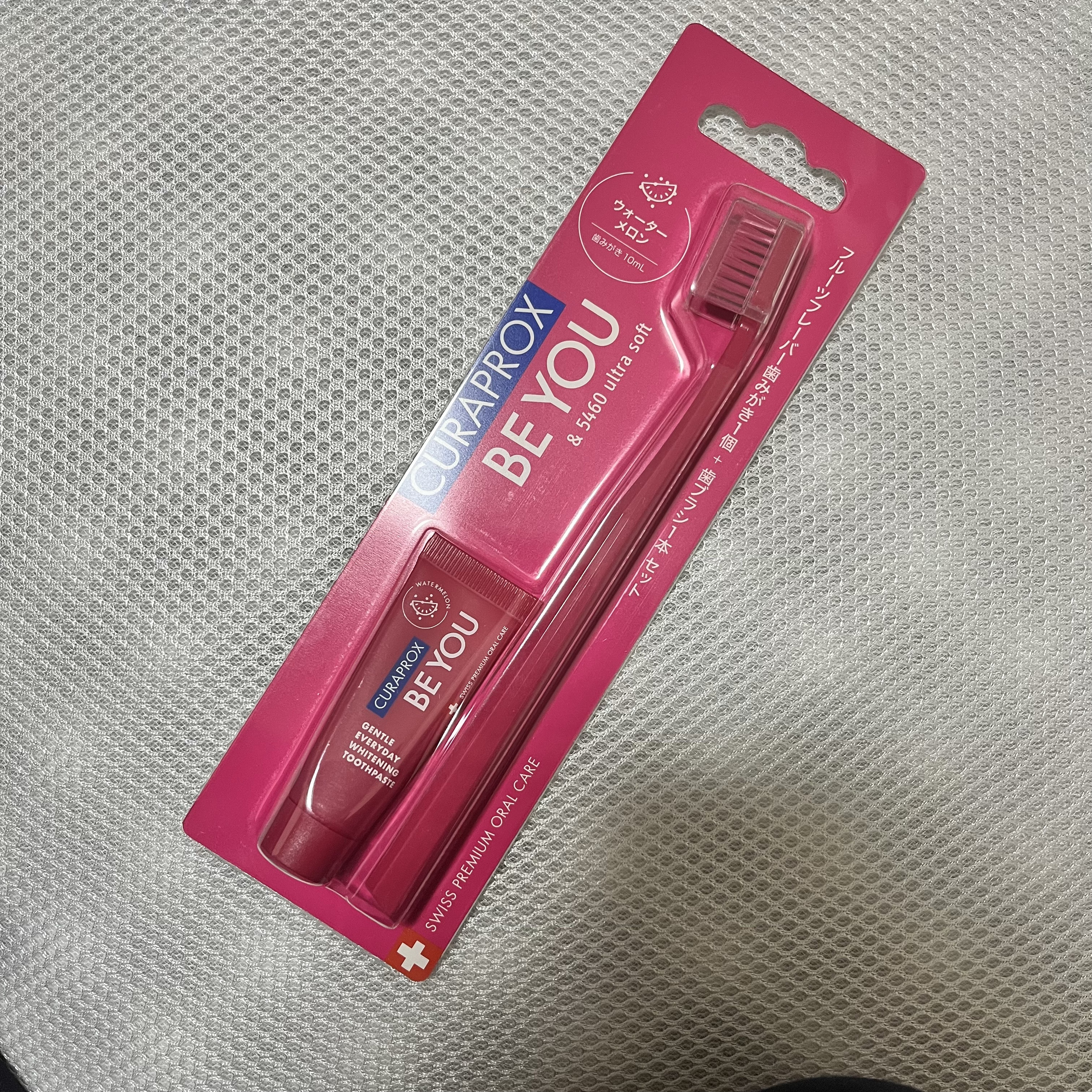 クラプロックスビーユー 歯ブラシ＋歯みがきパック　ピーチ＋アプリコット/CURAPROX/歯磨き粉を使ったクチコミ（1枚目）
