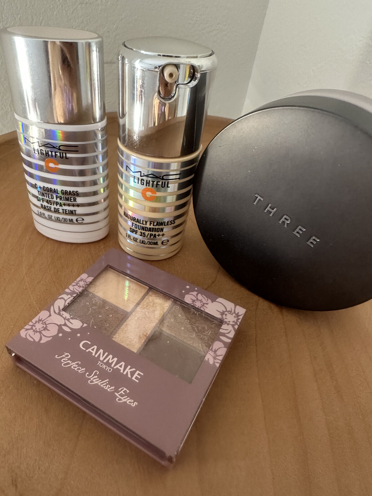 ライトフル C+ ナチュラリー フローレス SPF 35 ファンデーション/M・A・C/リキッドファンデーションを使ったクチコミ（1枚目）