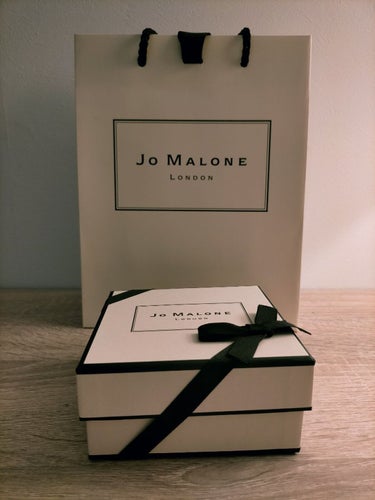 Jo MALONE LONDON レッドローズ　バスオイルのクチコミ「Jo MALONE LONDON
レッドローズ　バスオイル

友人から憧れのバスオイル頂きまし.....」（3枚目）