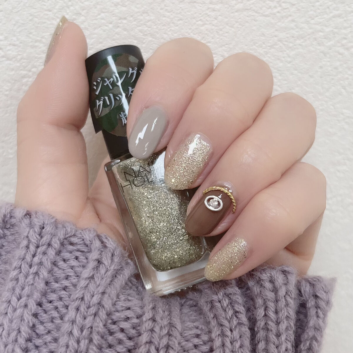 ネイルホリック Jungle Glitter GD033/ネイルホリック/マニキュアを使ったクチコミ（3枚目）