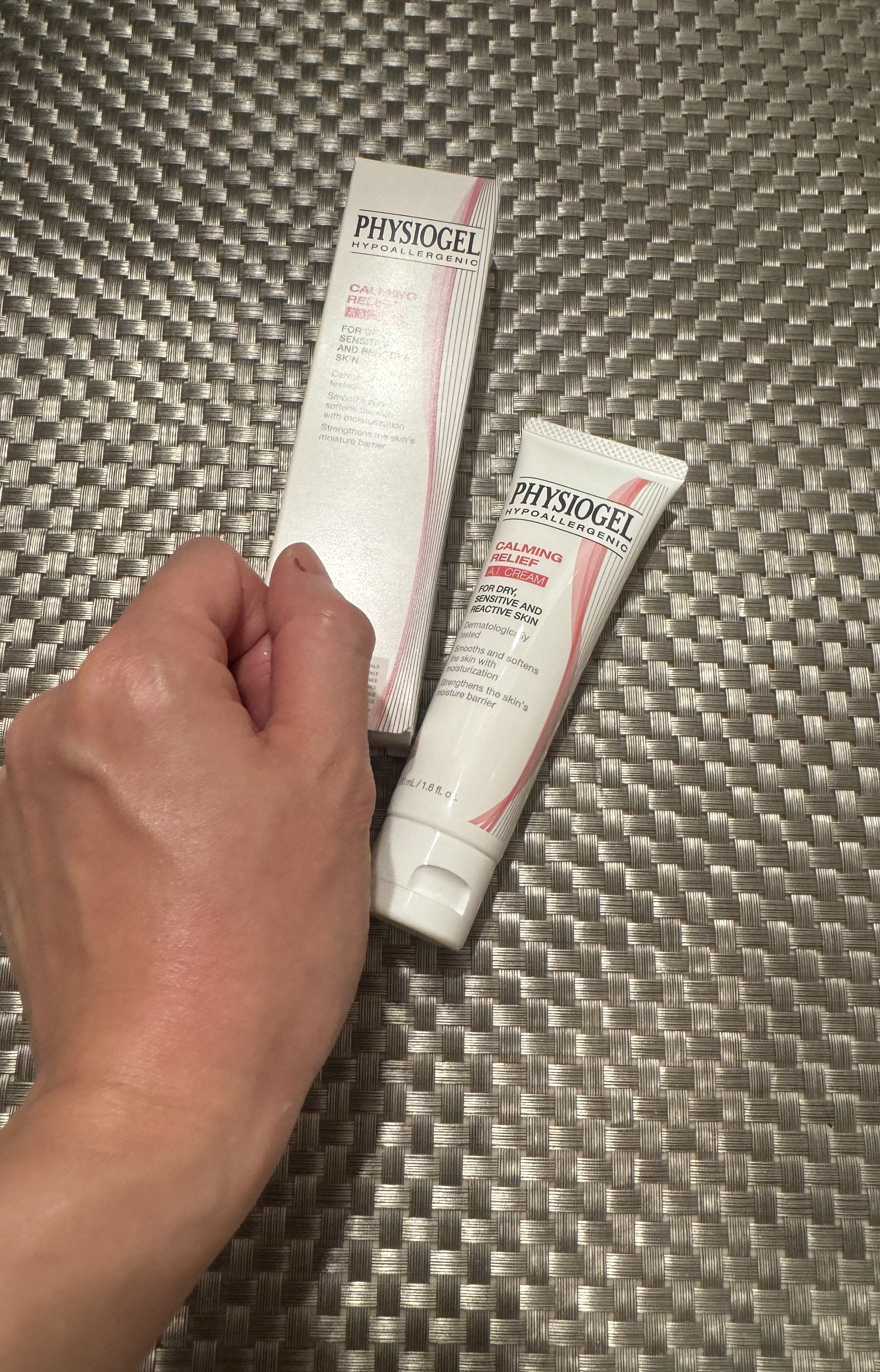 レッドスージングAIクリーム/PHYSIOGEL/フェイスオイルを使ったクチコミ（3枚目）