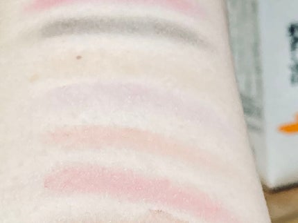 ノンノン on LIPS 「今月購入のメイク品の一つです⭐️季節に関係なく使える魅力と、独..」(4枚目)