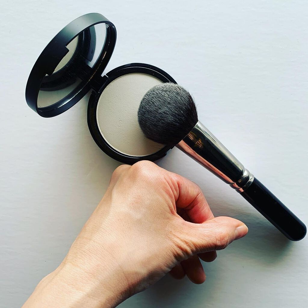 オリジナル ミネラルベール プレスト パウダー/bareMinerals/プレストパウダーを使ったクチコミ（2枚目）