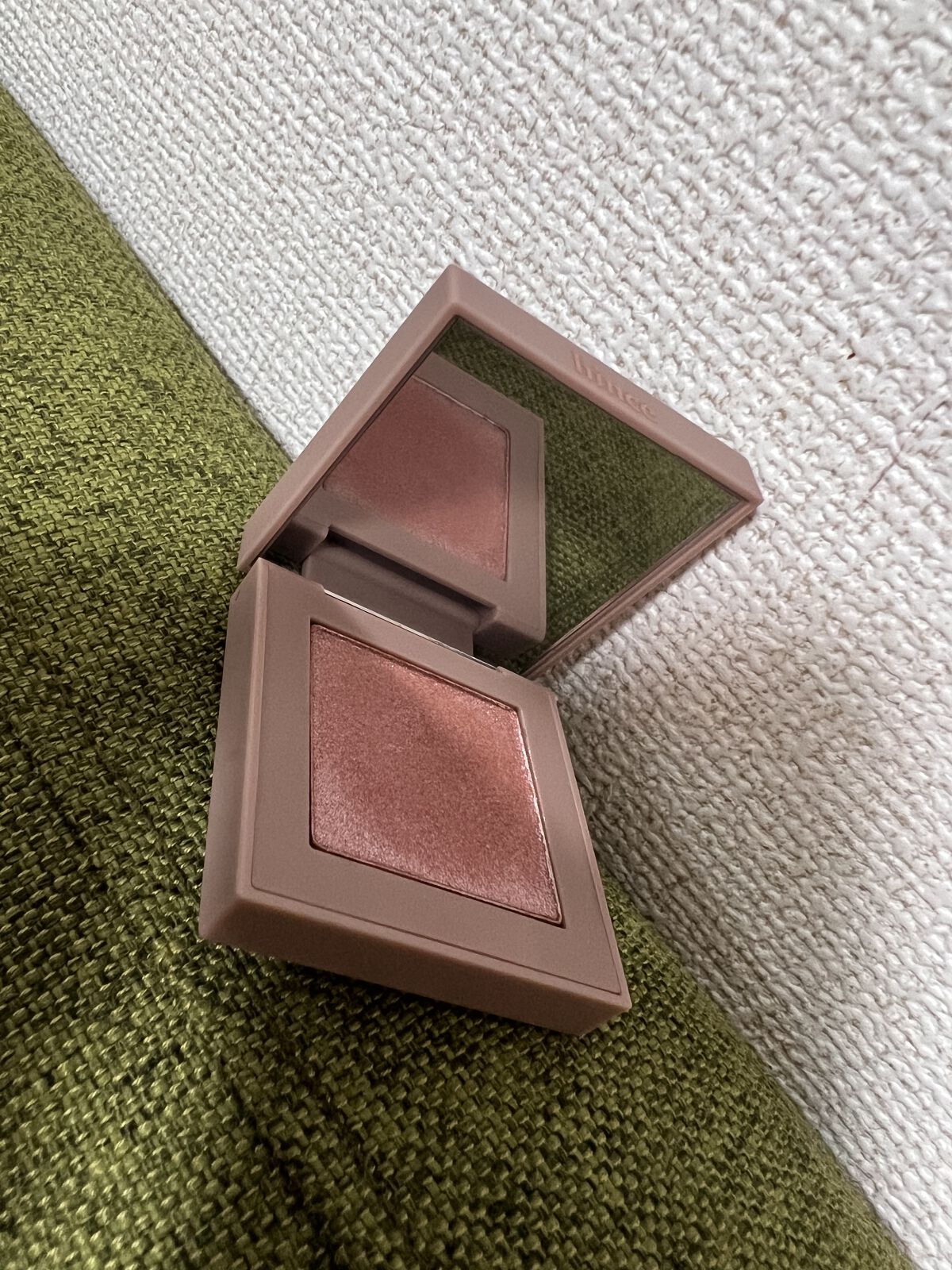 ニューデップスアイシャドウ/hince/単色アイシャドウを使ったクチコミ（1枚目）