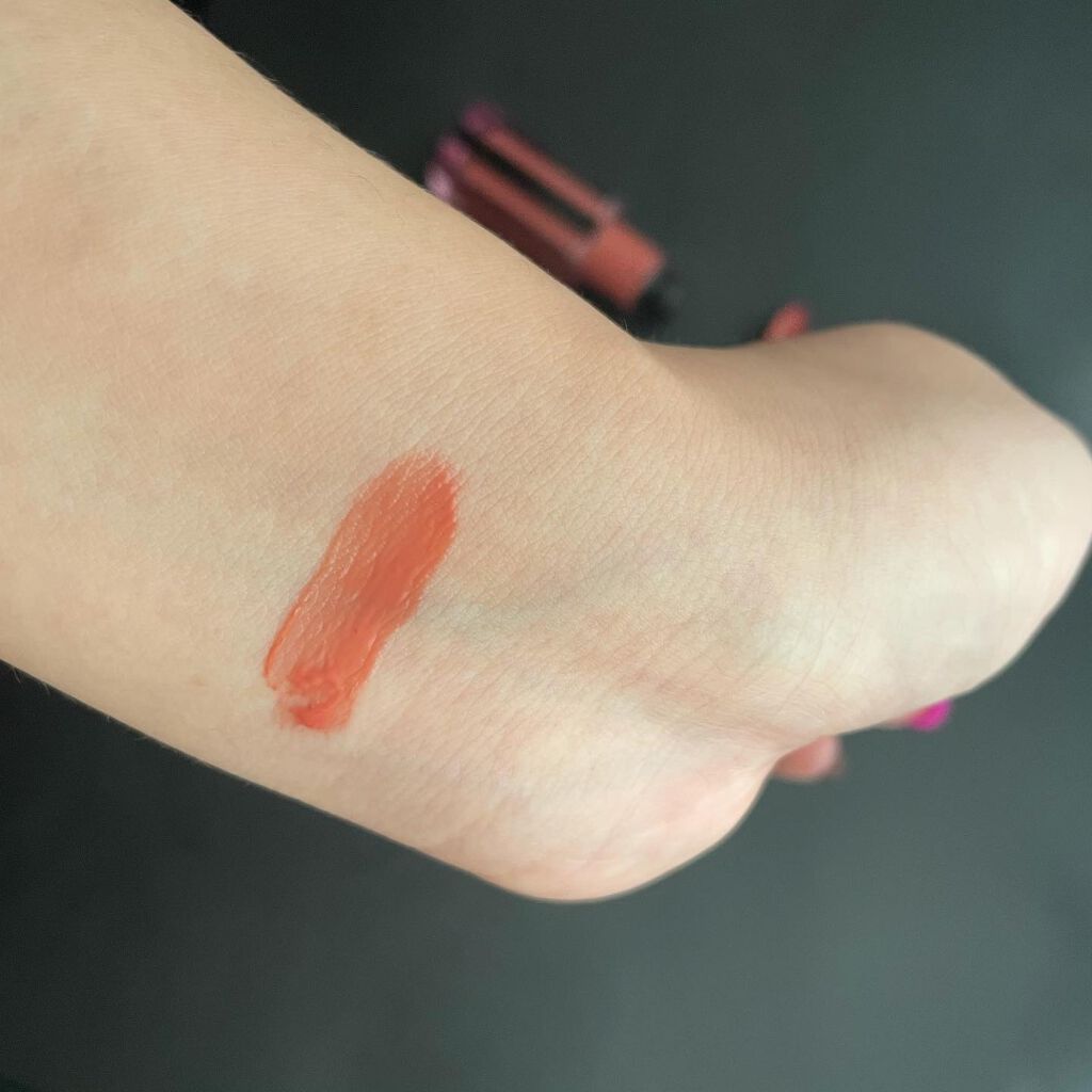 ルージュ ピュールクチュール ヴェルニ ウォーターグロウ No.207 イリーガル ロージィヌード/YVES SAINT LAURENT BEAUTE/口紅を使ったクチコミ（2枚目）