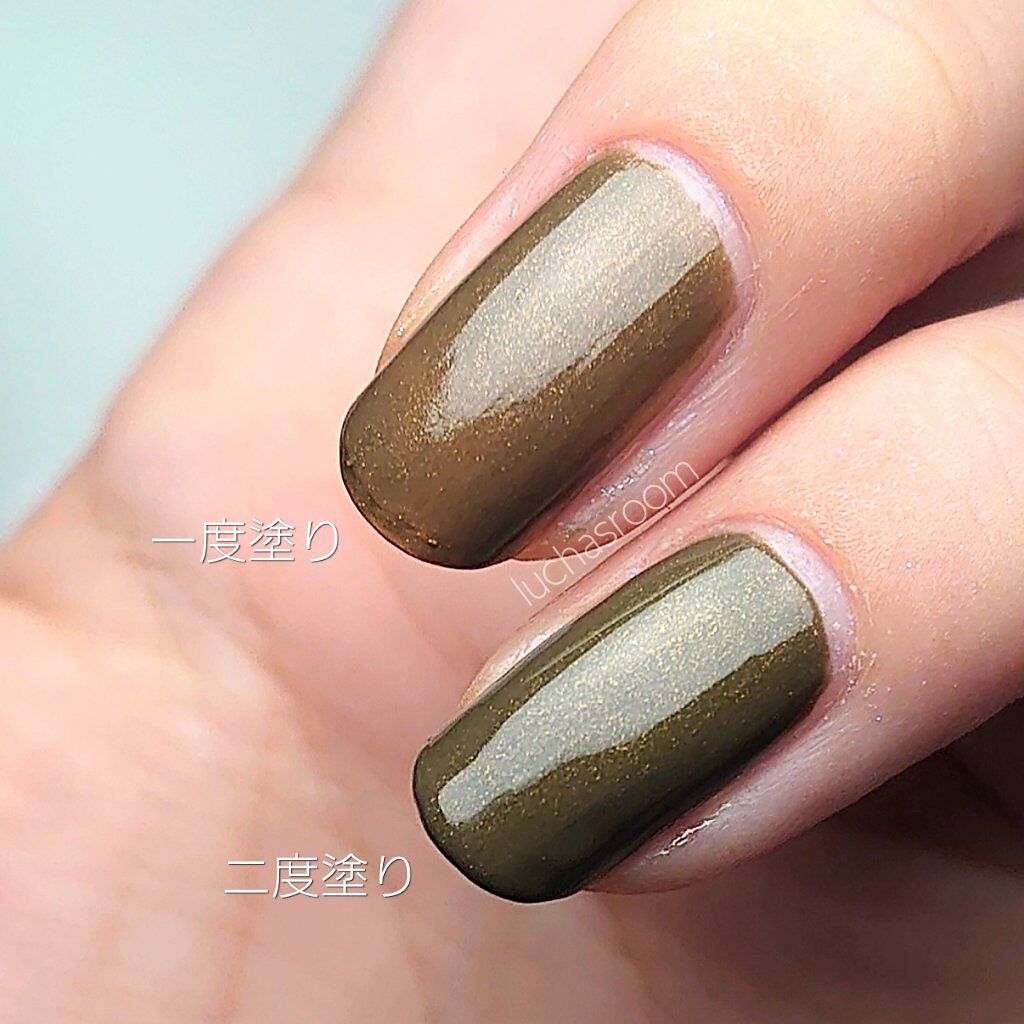 ネイルホリック リミテッドカラー Sparkle ornament GD076/ネイルホリック/マニキュアを使ったクチコミ（2枚目）