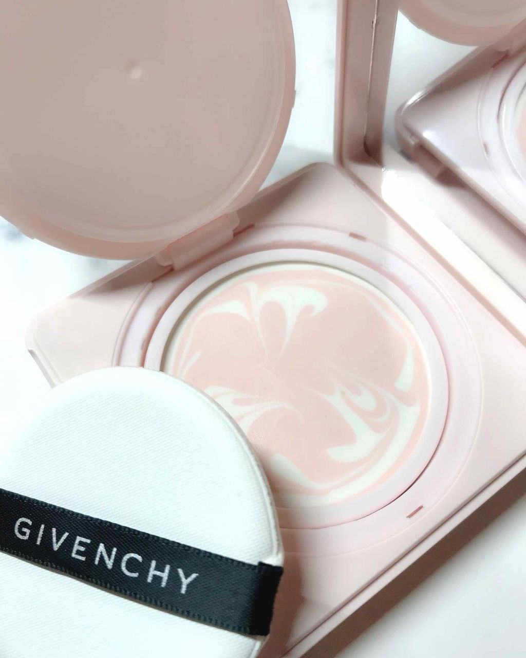 ランタンポレル ブロッサム クリーム コンパクト/GIVENCHY/化粧下地を使ったクチコミ(1枚目)
