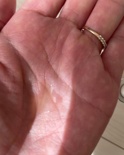 ざくろ フェイシャルオイル/WELEDA/フェイスオイルを使ったクチコミ(3枚目)