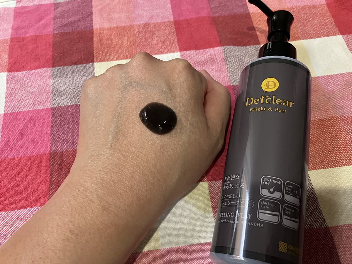 DETクリア ブライト＆ピール ピーリングジェリー＜炭タイプ＞/Detclear/ピーリングを使ったクチコミ（2枚目）