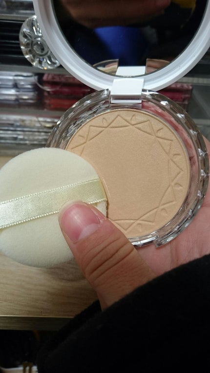 UVクリアフェイスパウダー/CEZANNE/プレストパウダーを使ったクチコミ(2枚目)