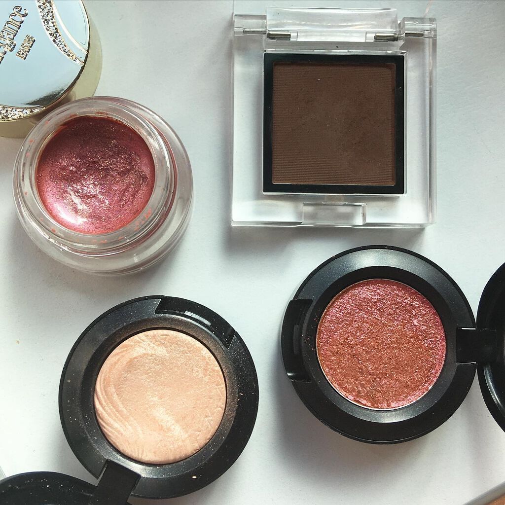 エクストラ ディメンション スキンフィニッシュ/M・A・C/プレストパウダーを使ったクチコミ（2枚目）