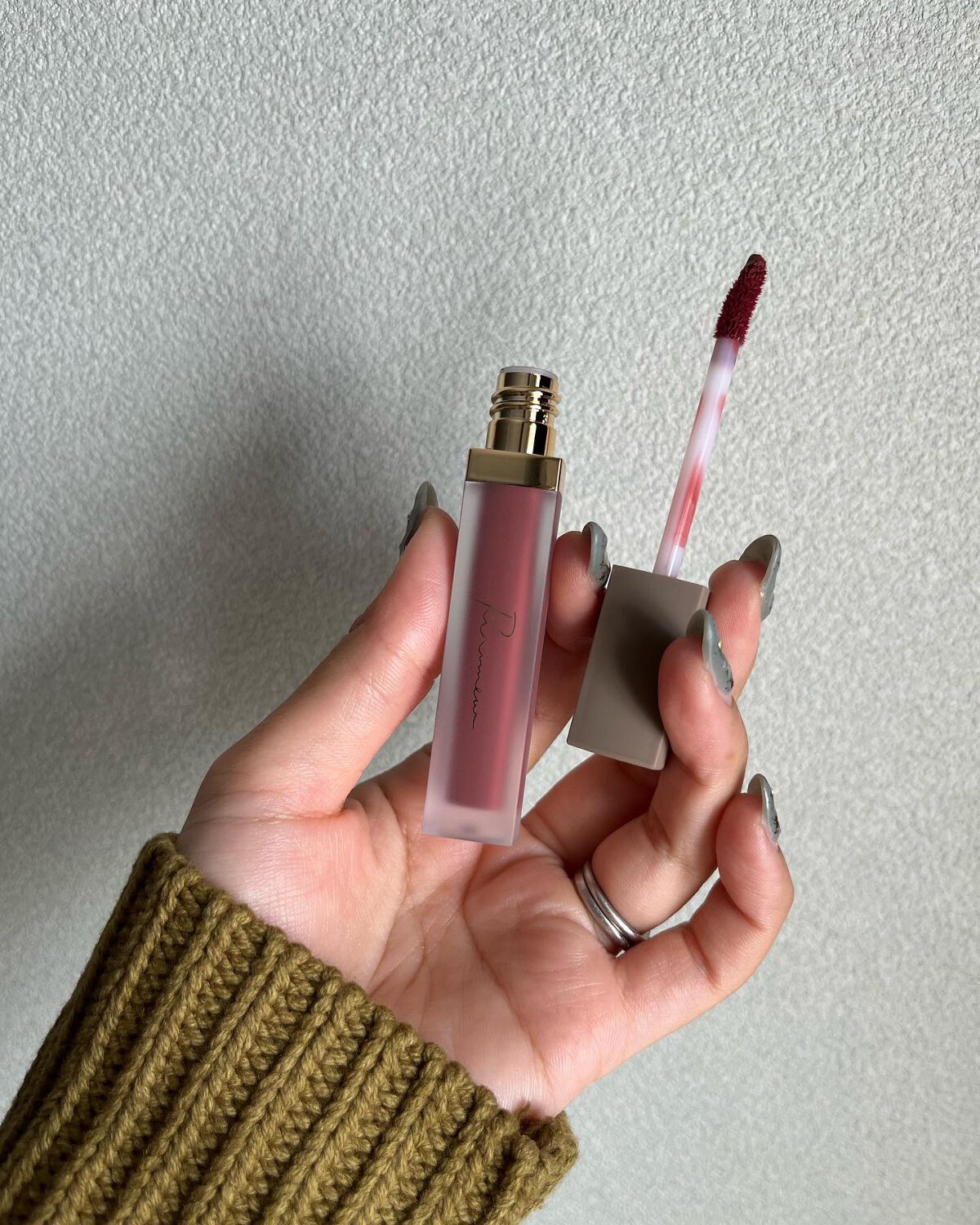 センシュアルフィックスティント/Ririmew/リップティントを使ったクチコミ(4枚目)