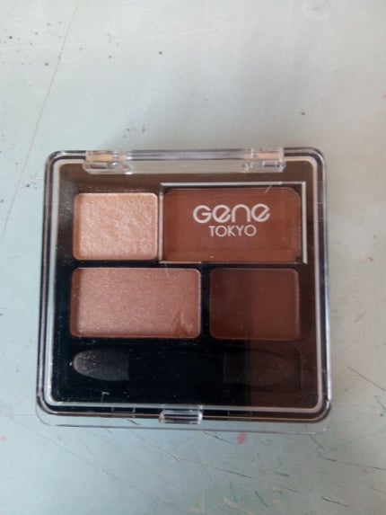 かえ on LIPS 「今日はメイク道具を投稿するよ~是非見てください今回はアイシャド..」(6枚目)