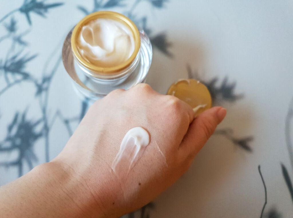 PRESTIGE AGE KILLER/VELLA/フェイスクリームを使ったクチコミ(2枚目)