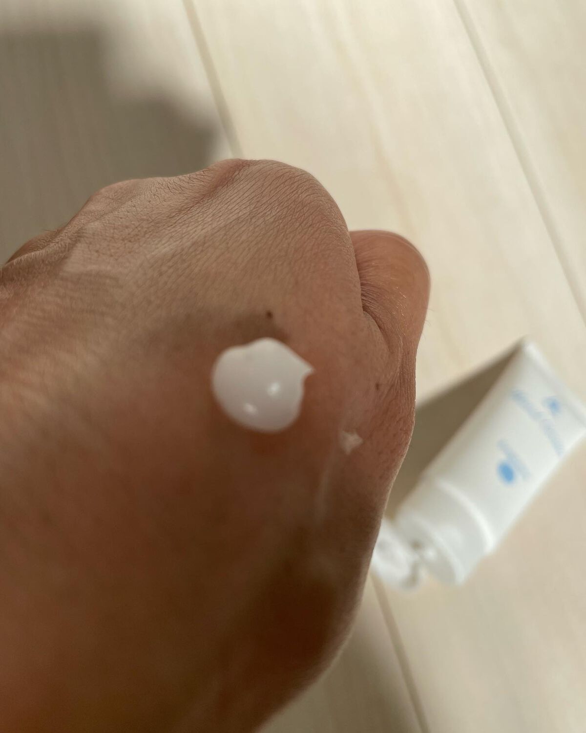 smile2525 on LIPS 「#AKパフュームハンドクリーム#ピュアサボンの香り手にとった時..」(2枚目)