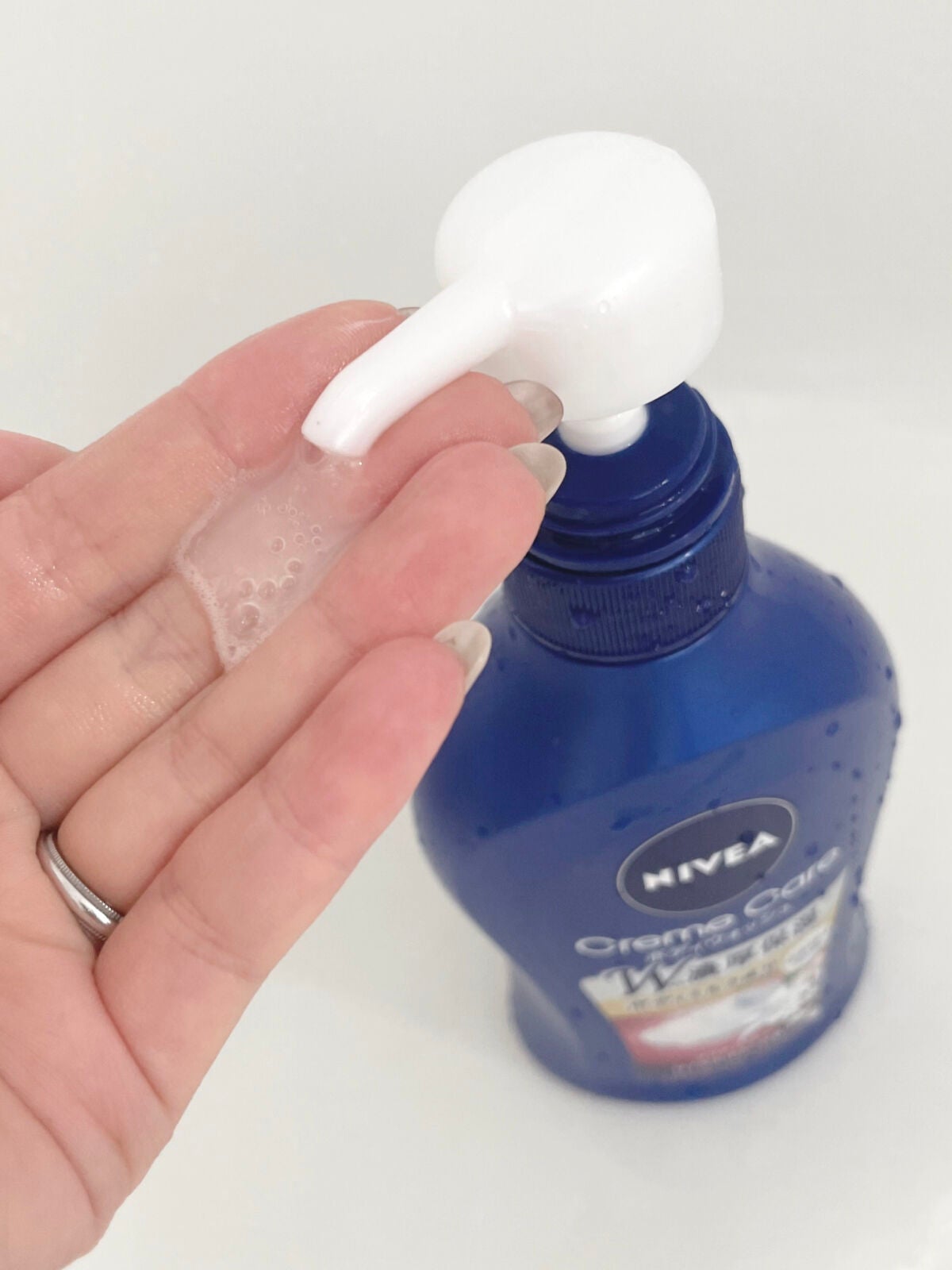 ニベア クリームケア ボディウォッシュ ヨーロピアンホワイトソープの香り/ニベア/ボディソープを使ったクチコミ(2枚目)