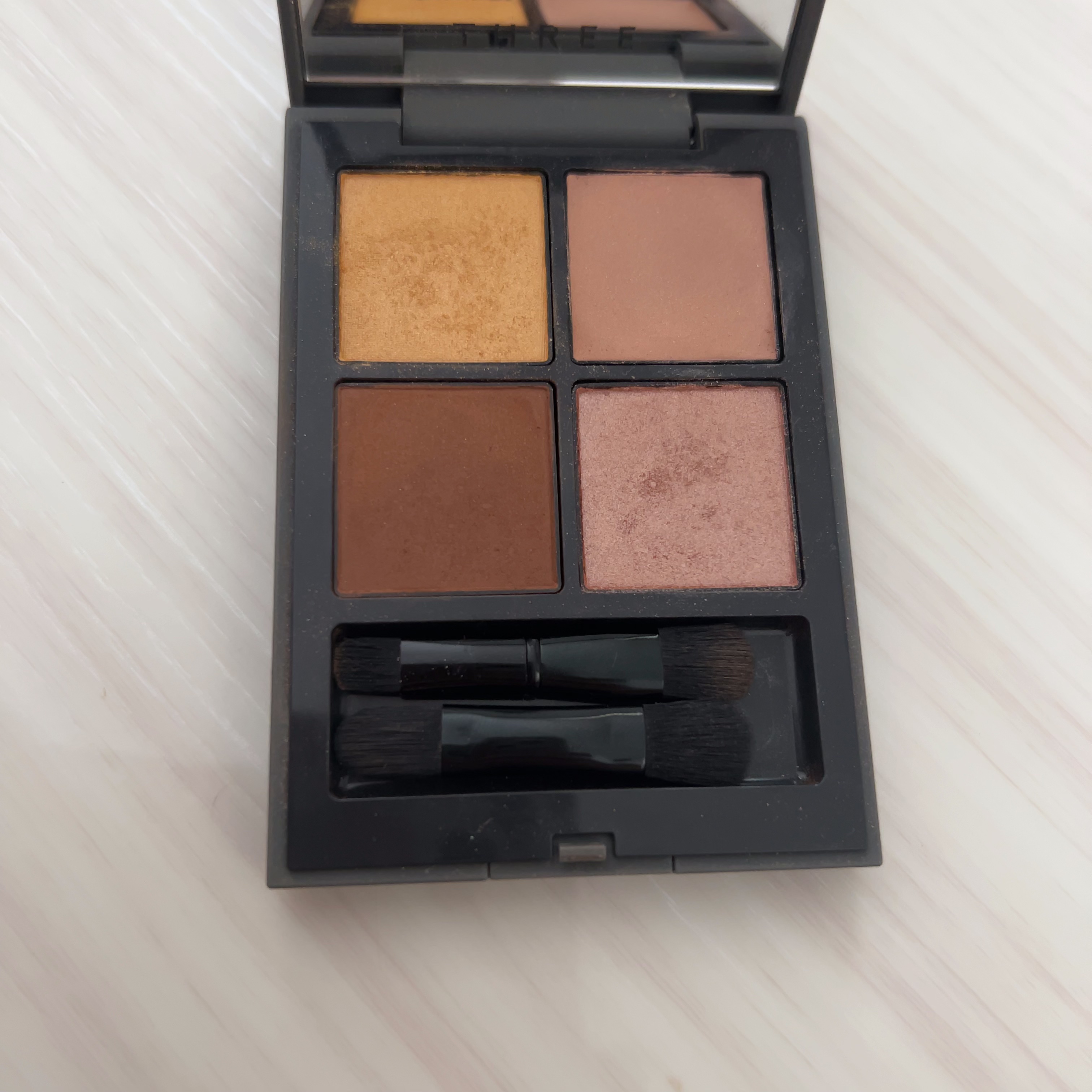 ディメンショナルビジョンアイパレット/THREE/アイシャドウパレットを使ったクチコミ（3枚目）