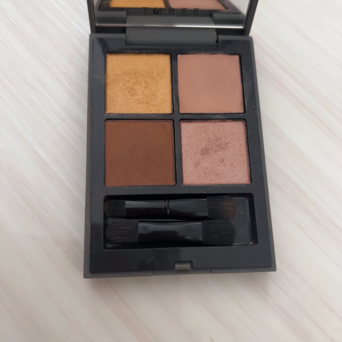 ディメンショナルビジョンアイパレット/THREE/アイシャドウパレットを使ったクチコミ(3枚目)