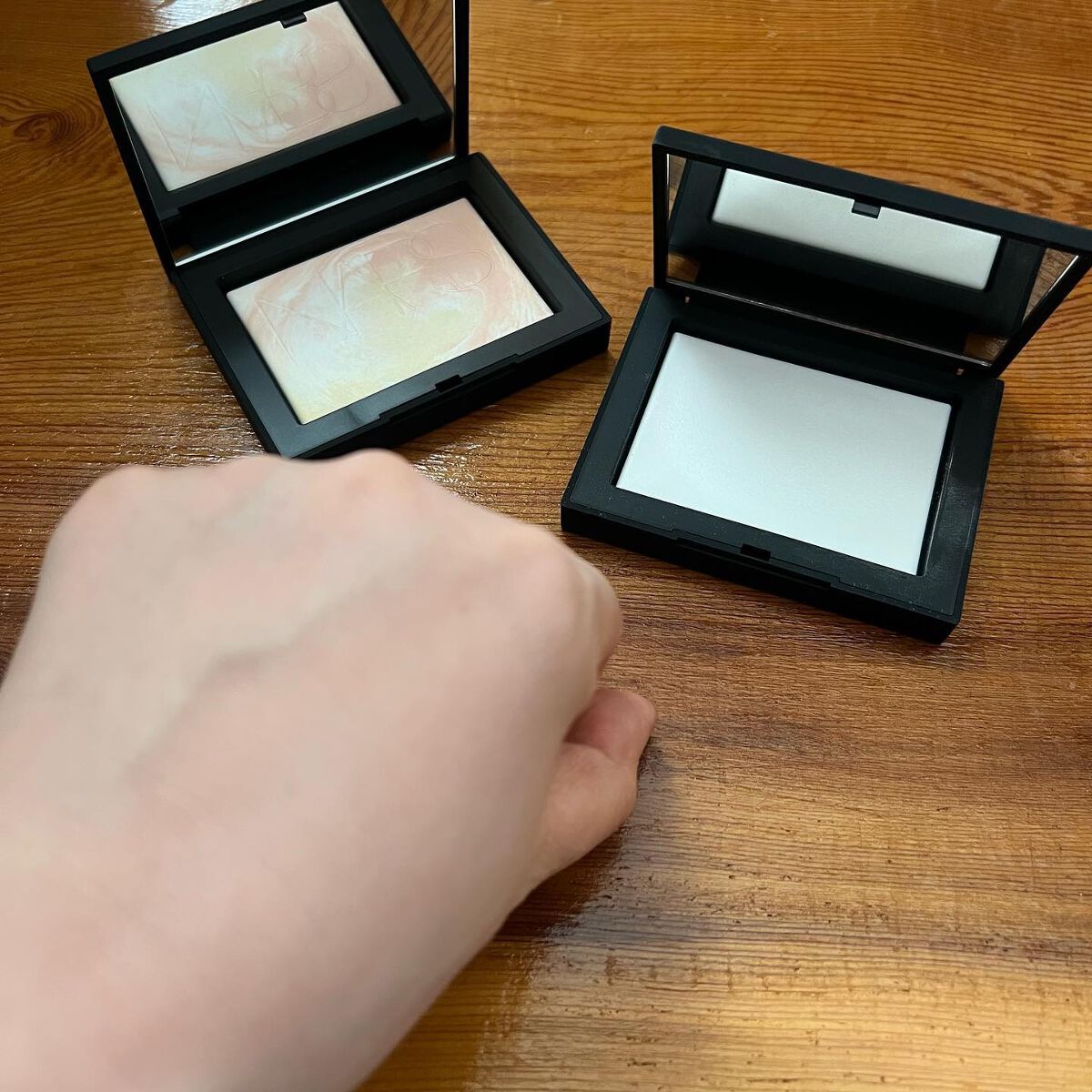ライトリフレクティング プリズマティックパウダー/NARS/プレストパウダーを使ったクチコミ(4枚目)