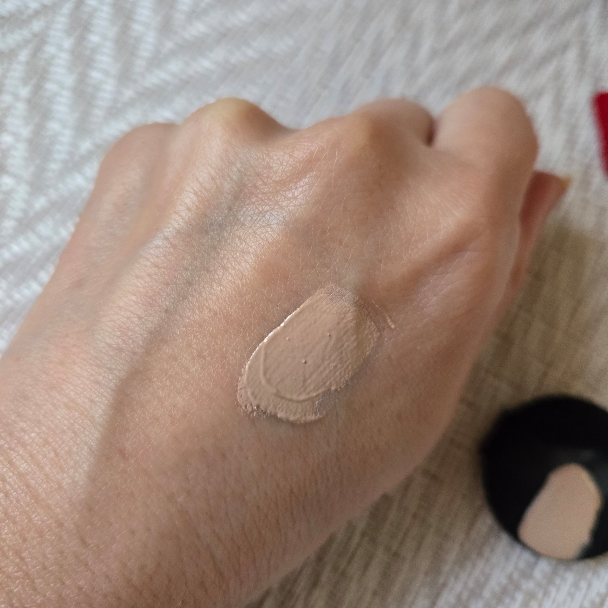 V3 エキサイティングファンデーション/SPICARE/クッションファンデーションを使ったクチコミ（2枚目）