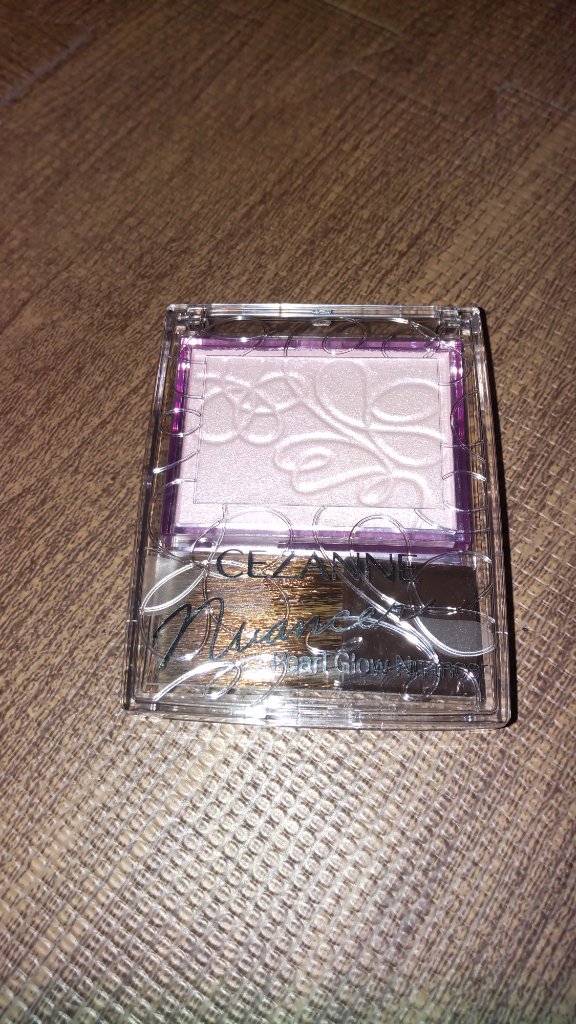 パールグロウニュアンサー/CEZANNE/パウダーハイライトを使ったクチコミ（1枚目）