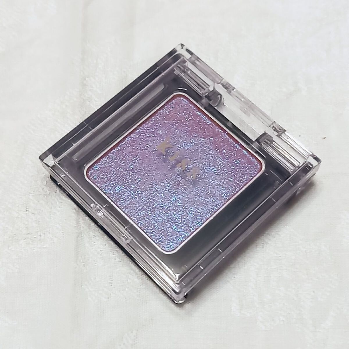  シアー グリッターアイズ/KiSS/単色アイシャドウを使ったクチコミ（2枚目）