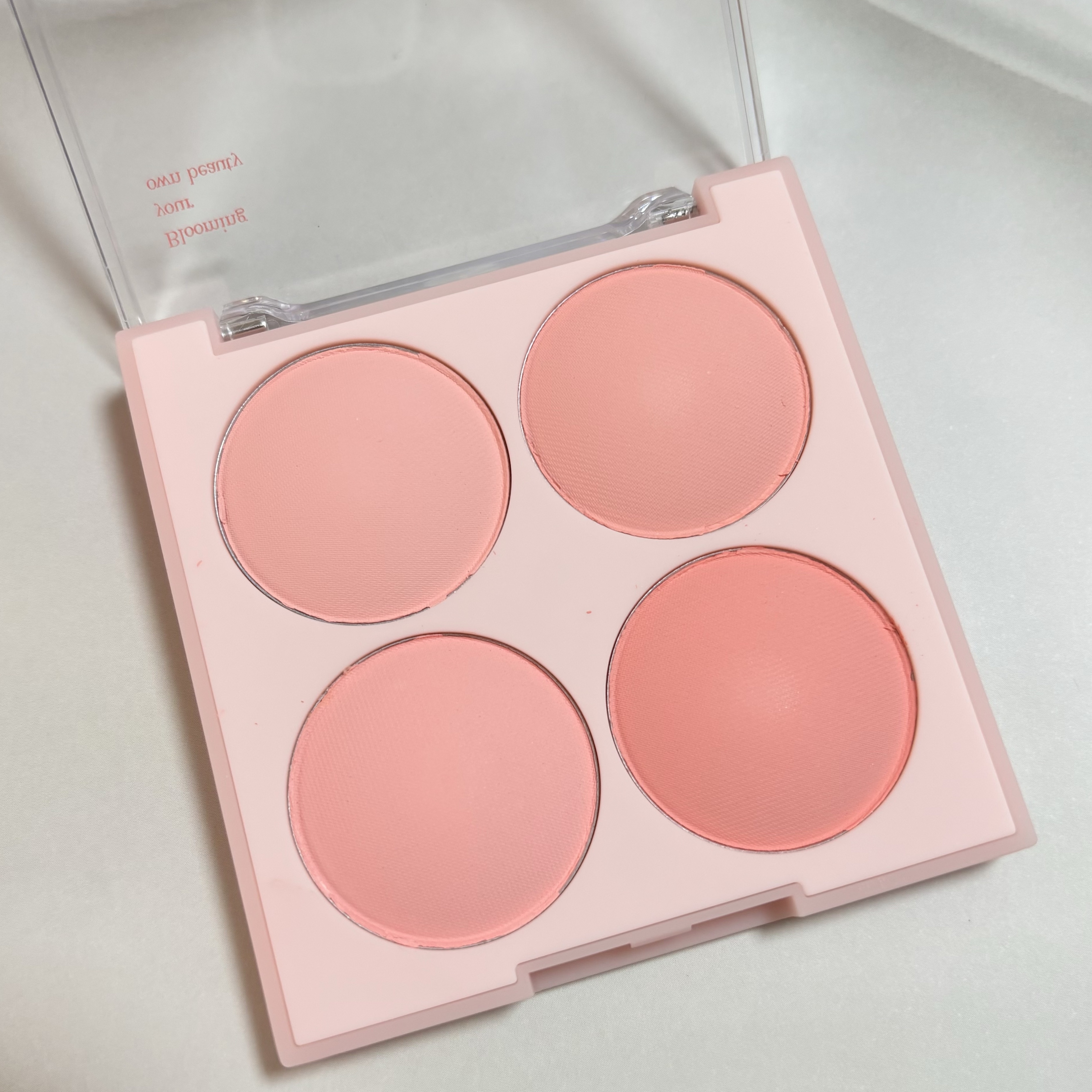 ブレンディングムードチーク/dasique/パウダーチークを使ったクチコミ（3枚目）