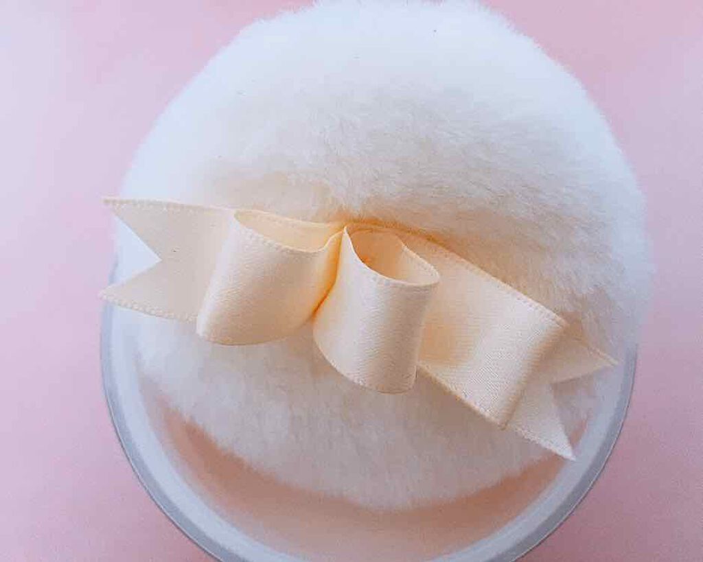 ボディパフパウダーN UV(サラの香り)/SALA/ボディパウダーを使ったクチコミ（2枚目）