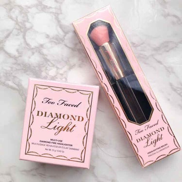 ダイヤモンドライト マルチユース ハイライター/Too Faced/ハイライトを使ったクチコミ（2枚目）