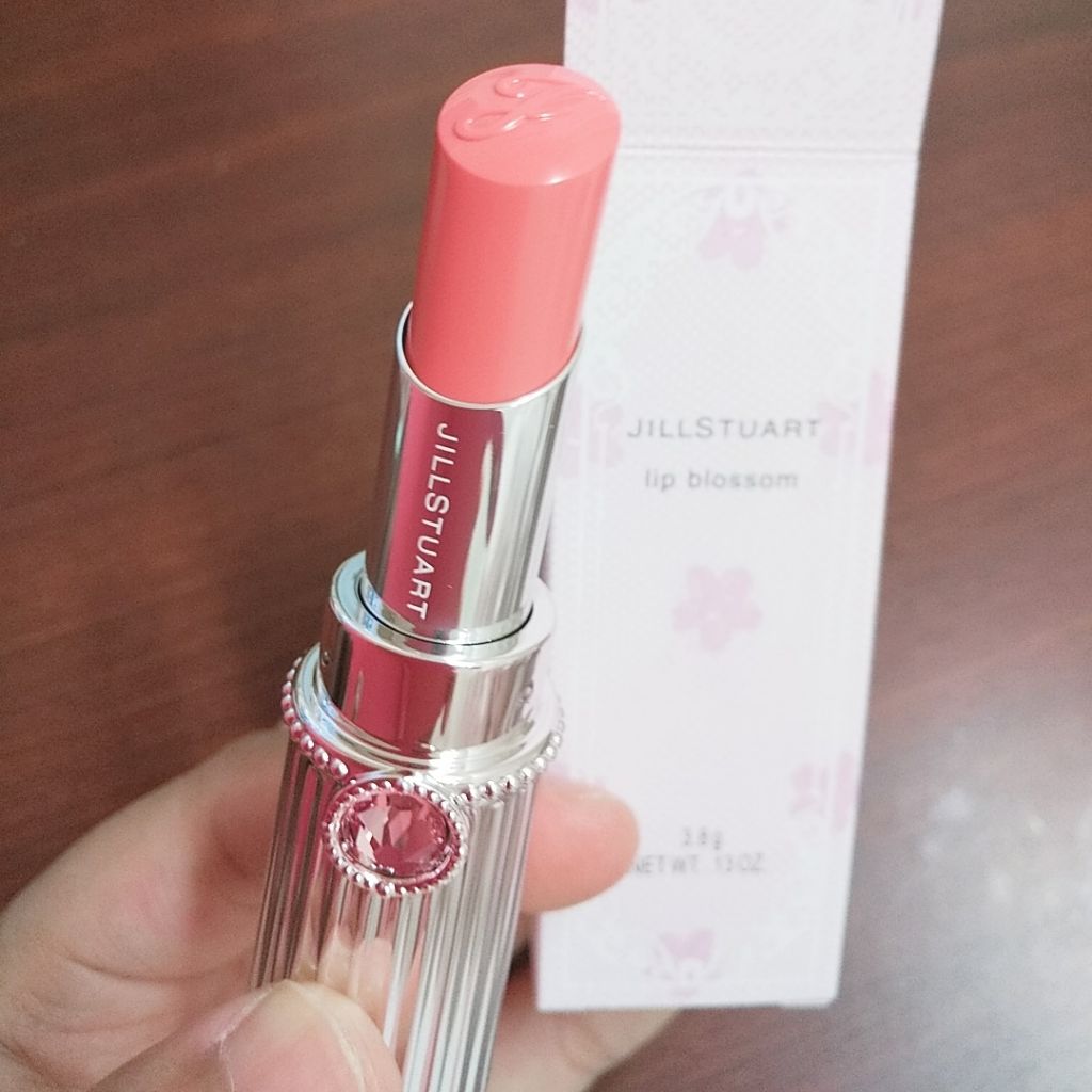 fresh_blush_wkmb on LIPS 「ジルスチュアート🌟桜をイメージした色🌸使いやすくて可愛すぎ😊..」(1枚目)