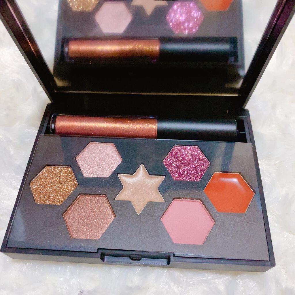 and us ウィンターコフレパレット/3COINS/メイクアップキットを使ったクチコミ（3枚目）