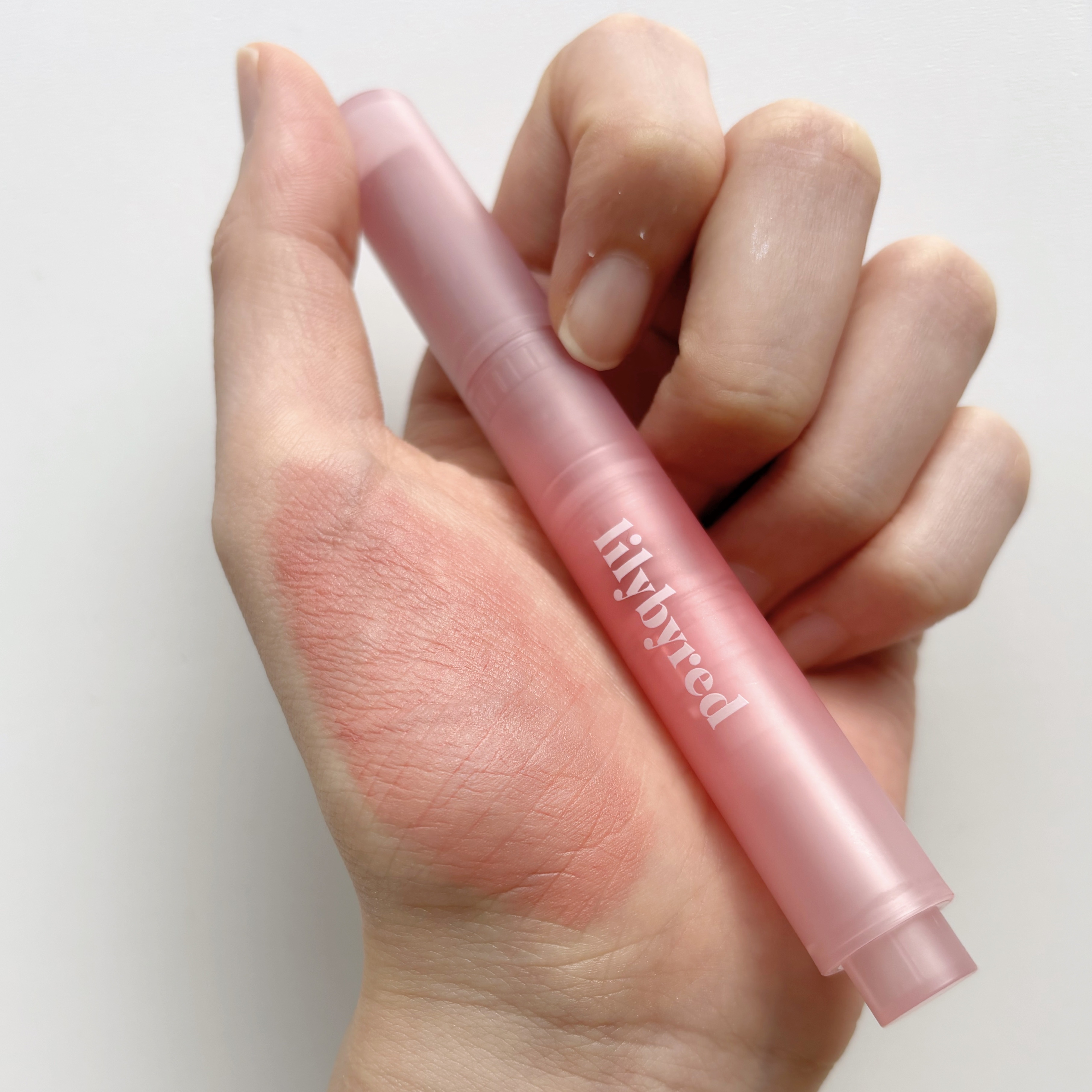 Lilybyred Milky Blur Fondue Bar/lilybyred/口紅を使ったクチコミ（1枚目）