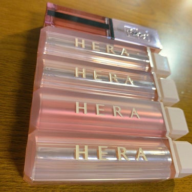 自分のベストコスメ探し on LIPS 「最近買い揃えたリップ5本です！イヴサンローランとHERAです。..」（1枚目）