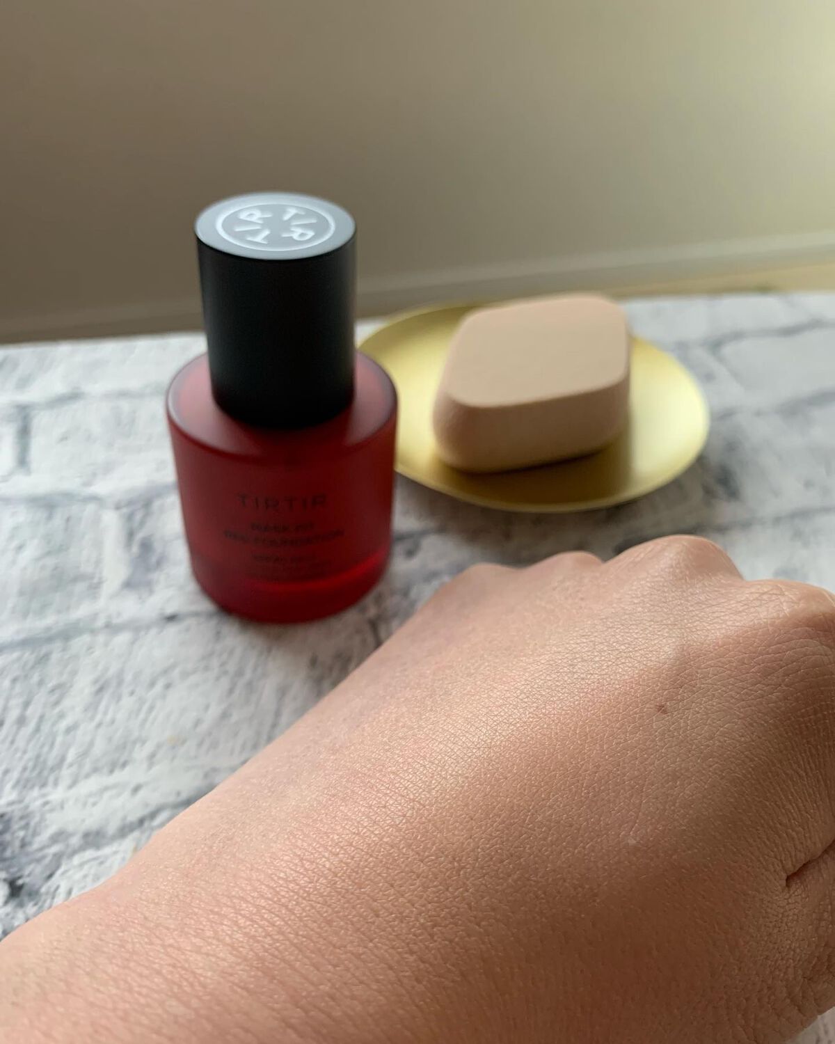 マスクフィットレッドファンデーション/TIRTIR(ティルティル)/リキッドファンデーションを使ったクチコミ(4枚目)