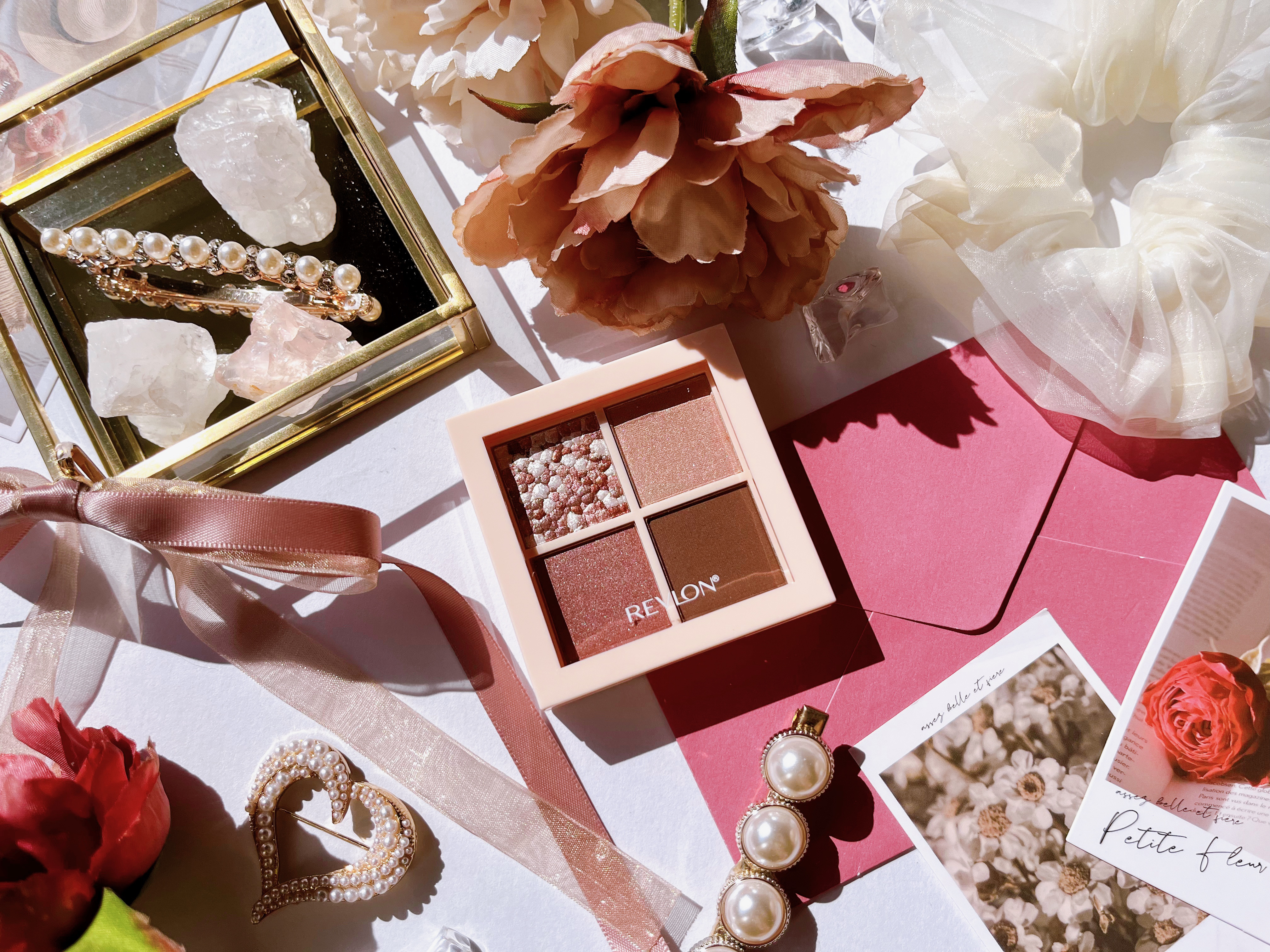 レブロン ダズル アイシャドウ クアッド/REVLON/アイシャドウパレットを使ったクチコミ（3枚目）